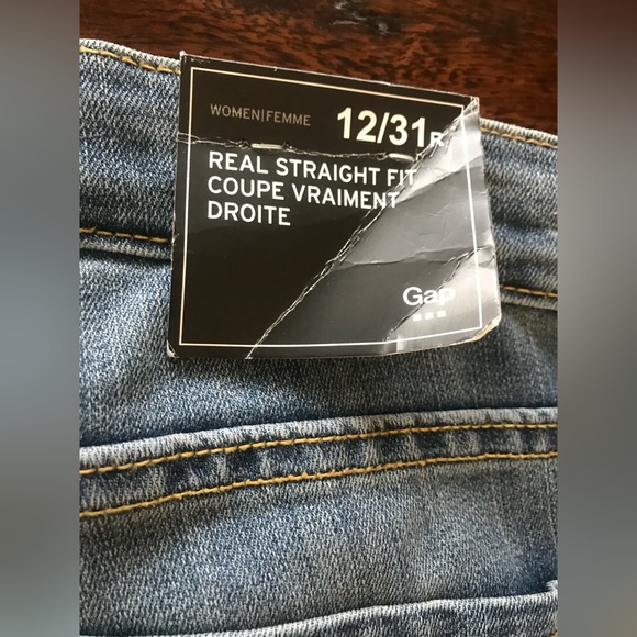 NWT Gap Women’s Jeans size 12/31 R - Picture 3 of 6
